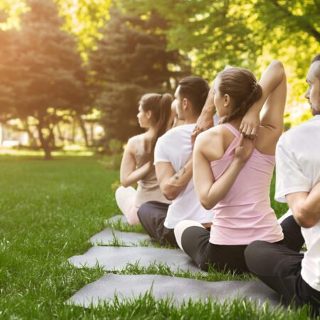 <font size="4px">YOGA<font size="3px"><a style="text-decoration:none"><span class='notbold'><br>Wochentag: </span>Mittwoch <br><span class='notbold'>Uhrzeit: 18:30-19:45 Uhr<br>Einstieg: jederzeit möglich <br>Ort: Sivananda Yogastudio<br>10 Lektionen á 75 min<br></span>(Abo 12 Wochen gültig)<br><br></a></font></font>